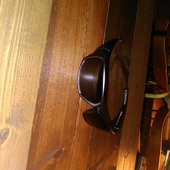 1 pair of Gargoyle Sunglasses - Picture 2 of 5